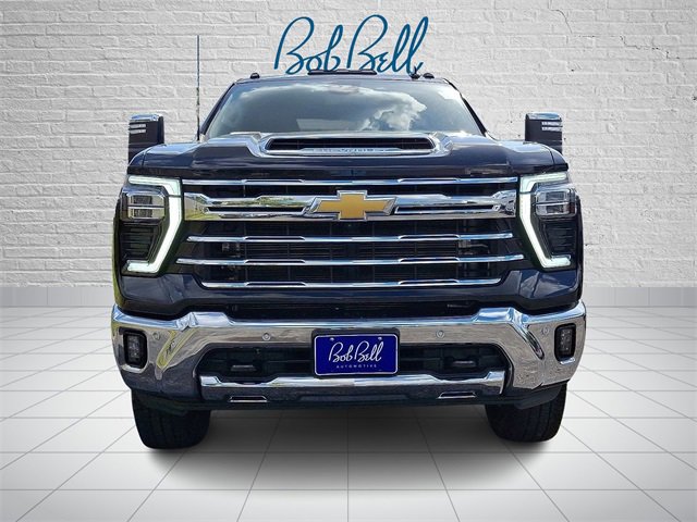 2024 Chevrolet Silverado 2500HD LTZ photo 2