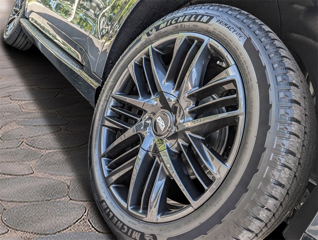 2026 Cadillac Escalade Sport photo 4