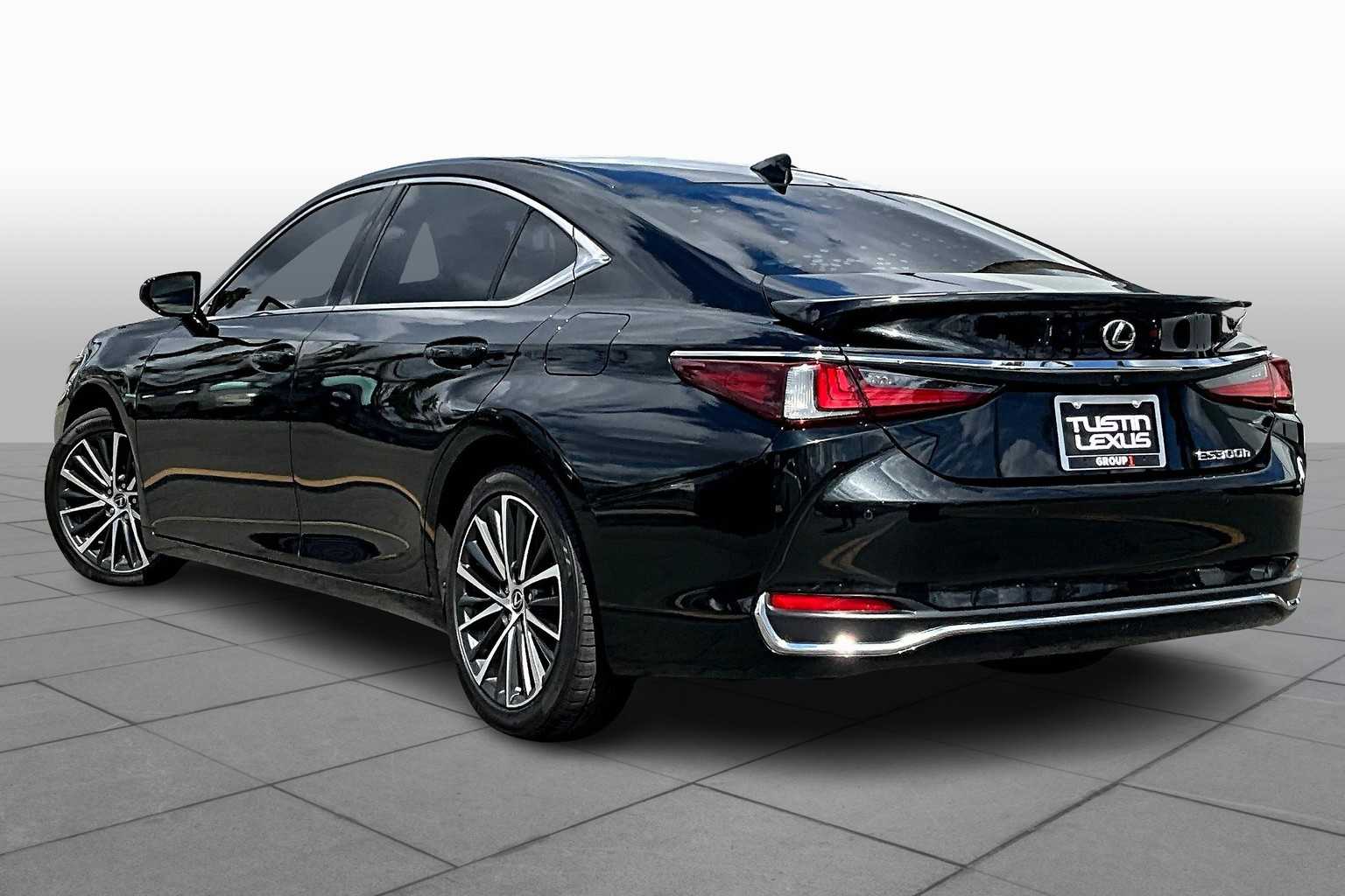 2023 Lexus ES Premium photo 11