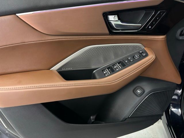 2024 Acura MDX Technology SH-AWD photo 11