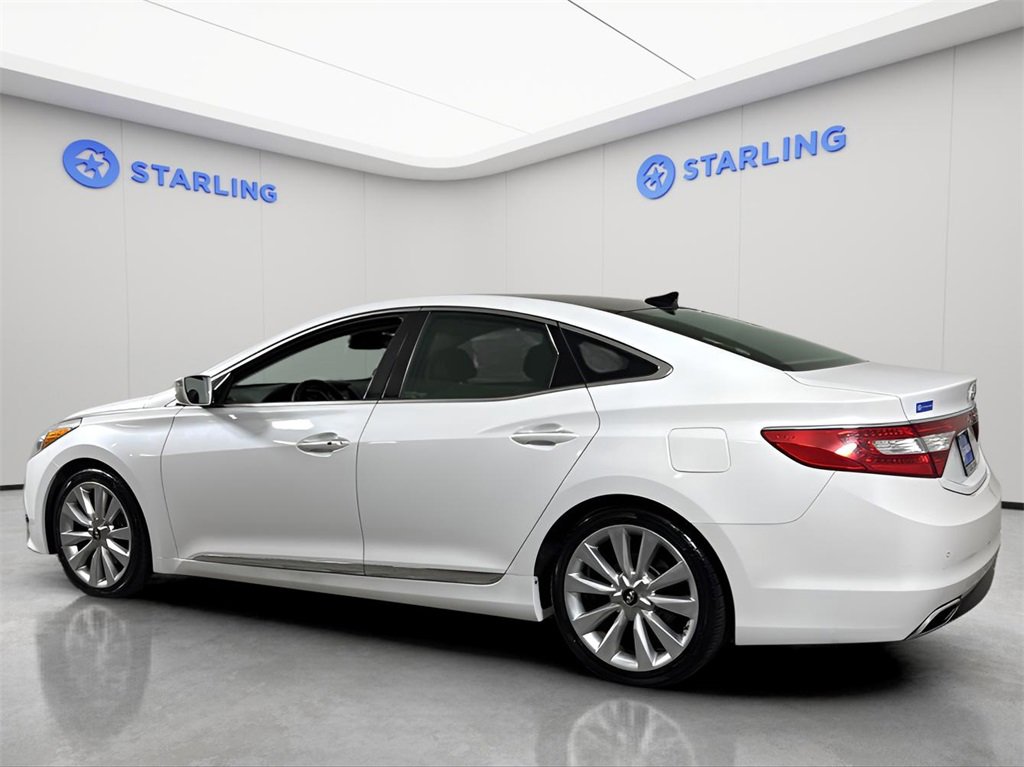 2015 Hyundai Azera Limited photo 2