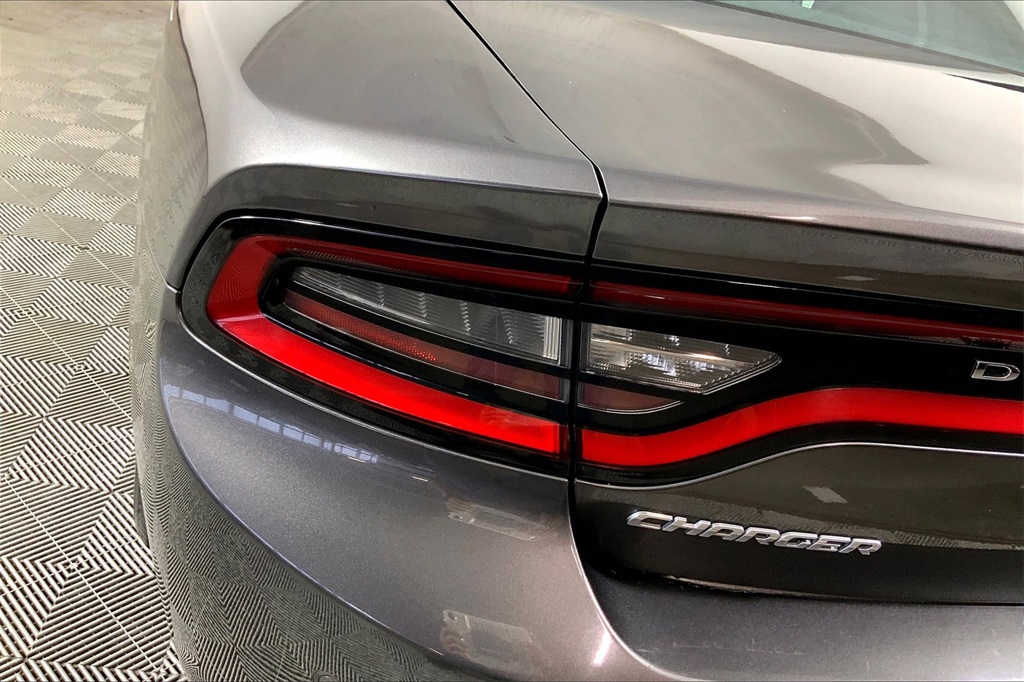 2022 Dodge Charger SXT photo 28