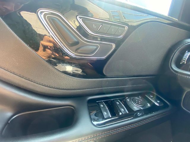 2022 Lincoln Aviator Standard photo 23