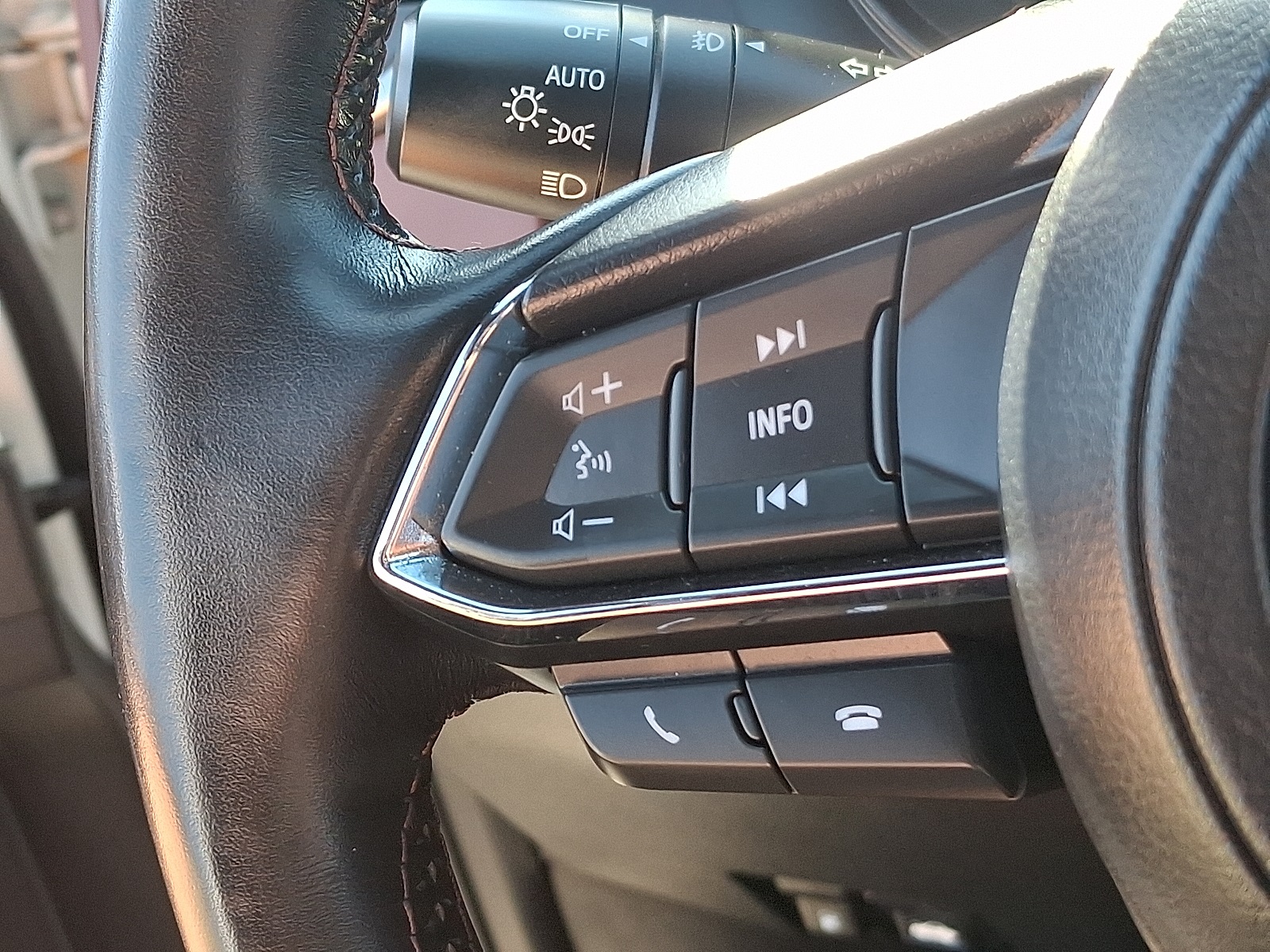 2018 Mazda CX-9 Signature photo 22