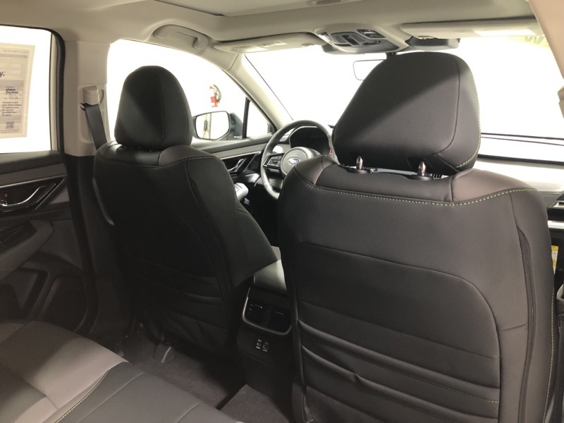 2025 Subaru Outback Onyx Edition photo 8