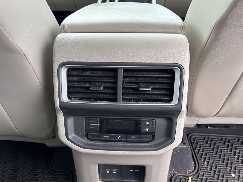 2024 Volkswagen Atlas SE Technology photo 17