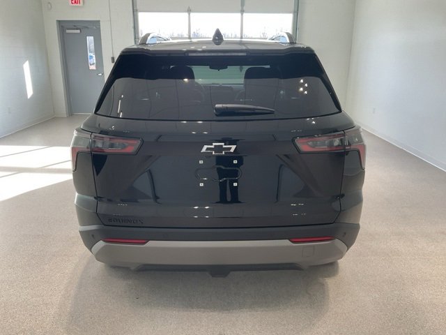 2026 Chevrolet Equinox LT photo 4