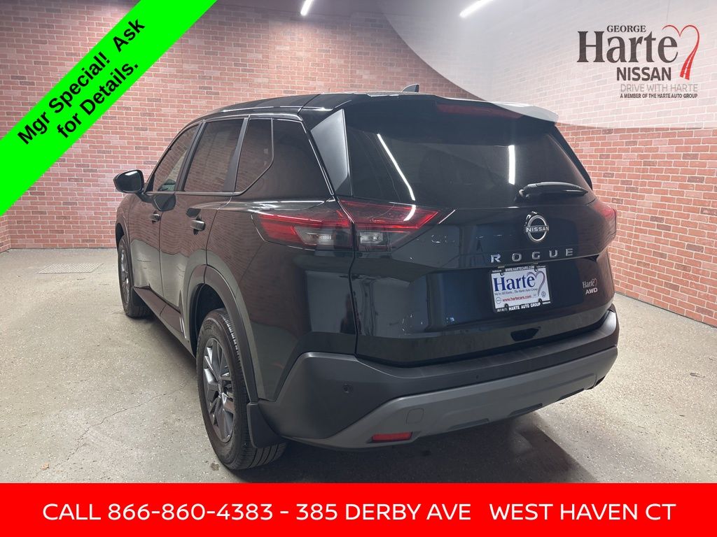 2023 Nissan Rogue S photo 3