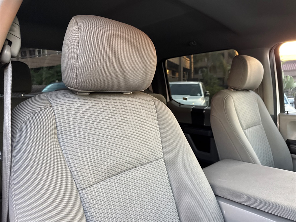 2019 Ford F-150 XLT photo 16