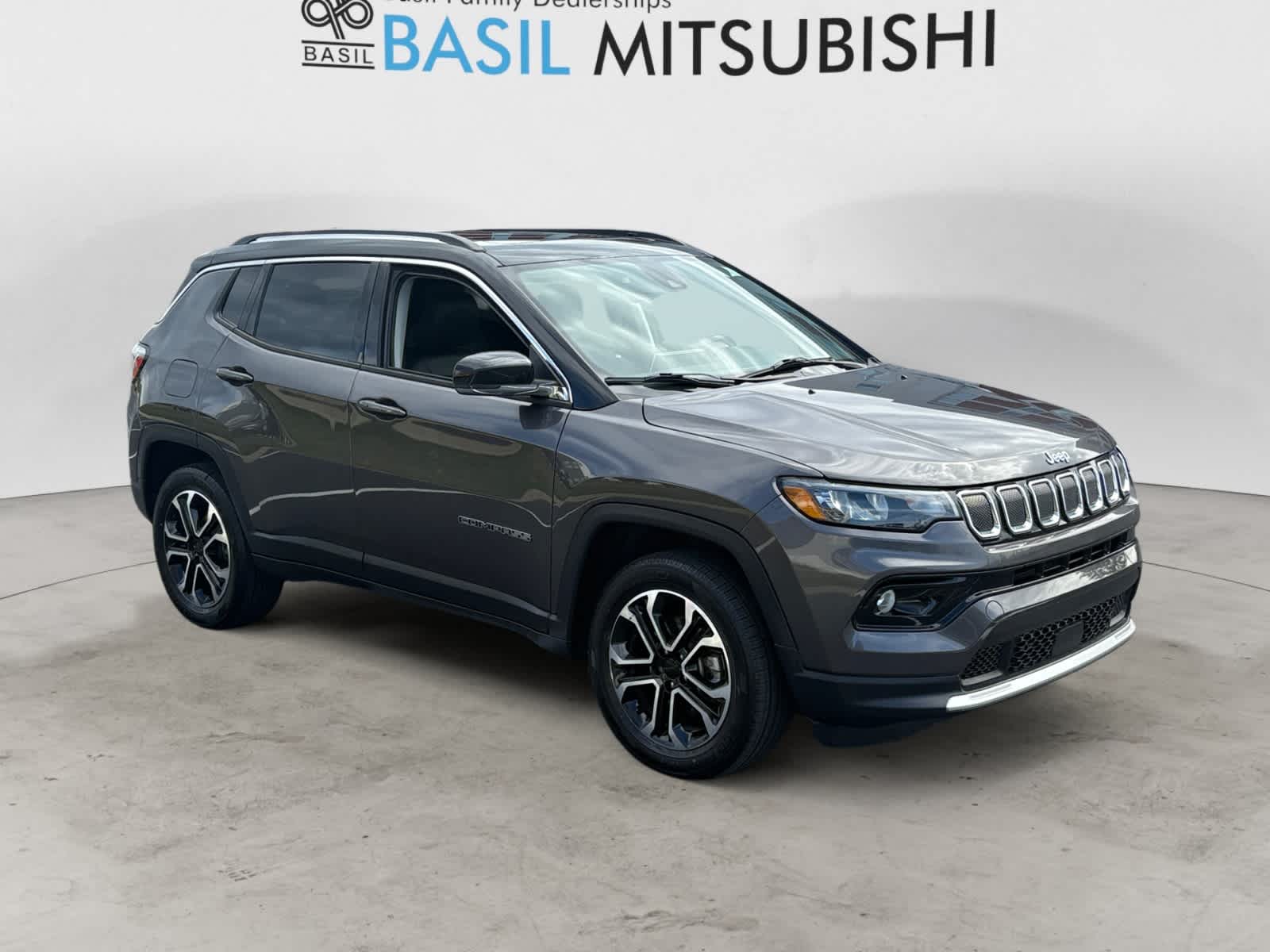 2022 Jeep Compass Limited's photo