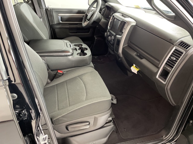 2022 Ram 1500 Classic Warlock photo 38