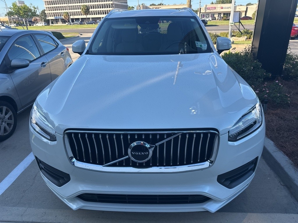 2020 Volvo XC90 T5 Momentum photo 2