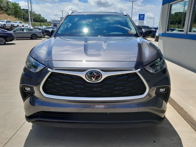 2022 Toyota Highlander XLE photo 4