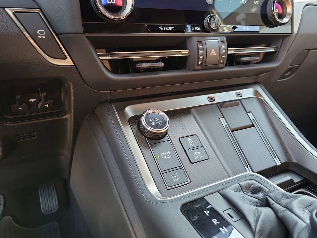 2024 Lexus GX 550 Luxury photo 36