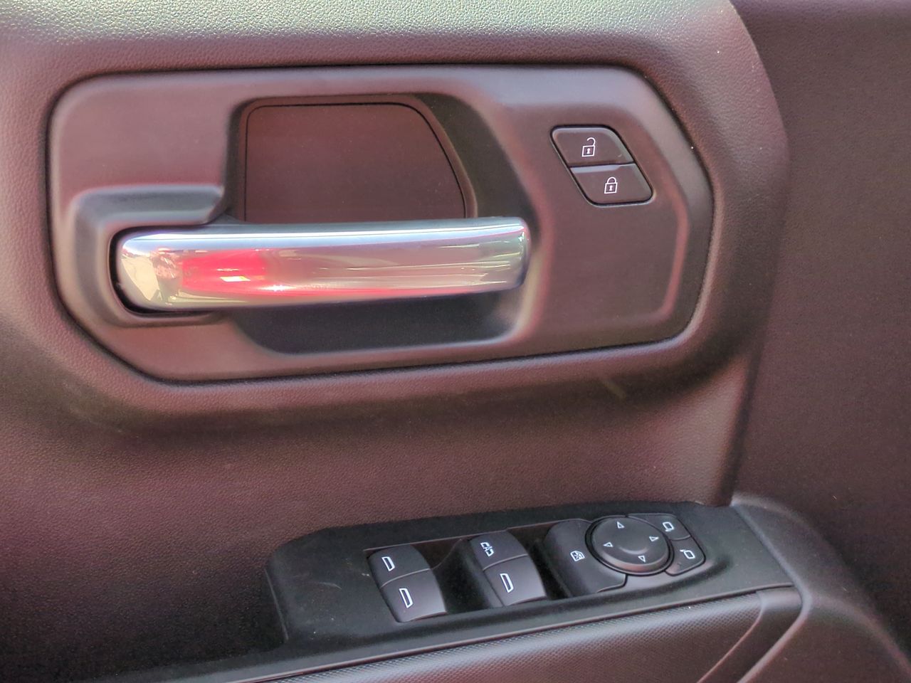 2025 Chevrolet Silverado 1500 Custom photo 22