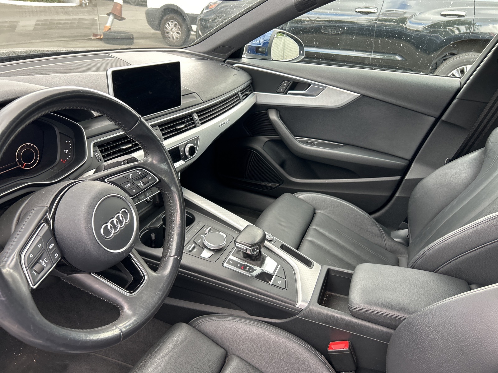 2017 Audi A4 2.0T Premium Plus photo 5