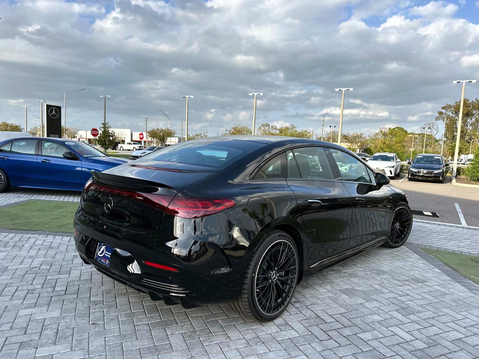 2025 Mercedes Benz EQE Sedan AMG photo 4