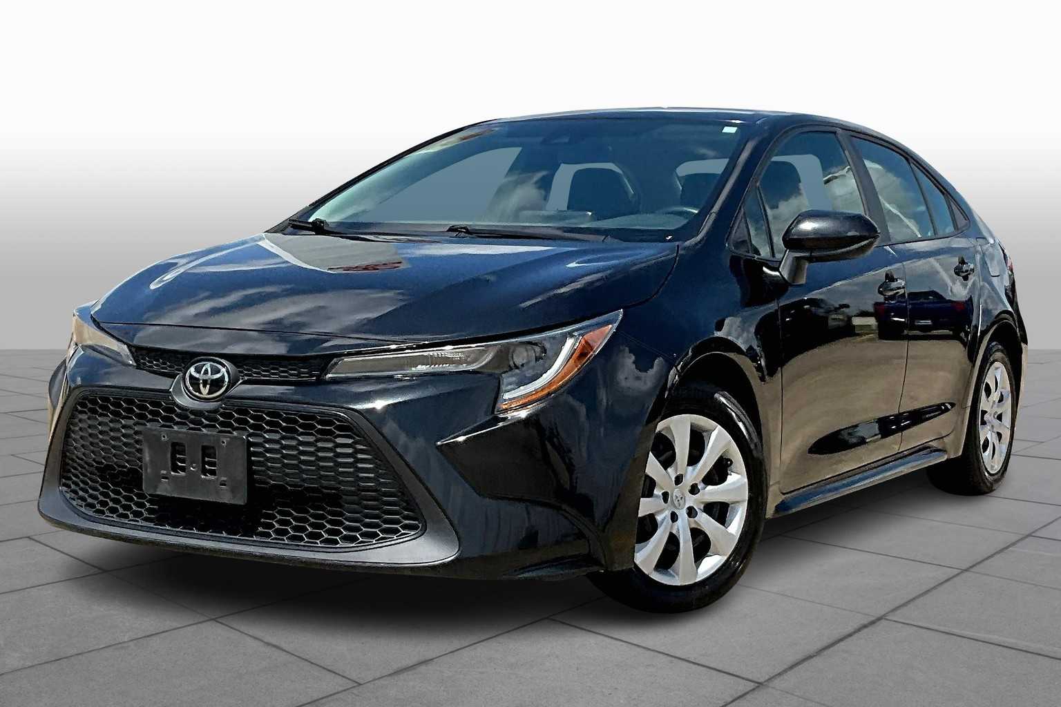 2022 Toyota Corolla LE photo 2