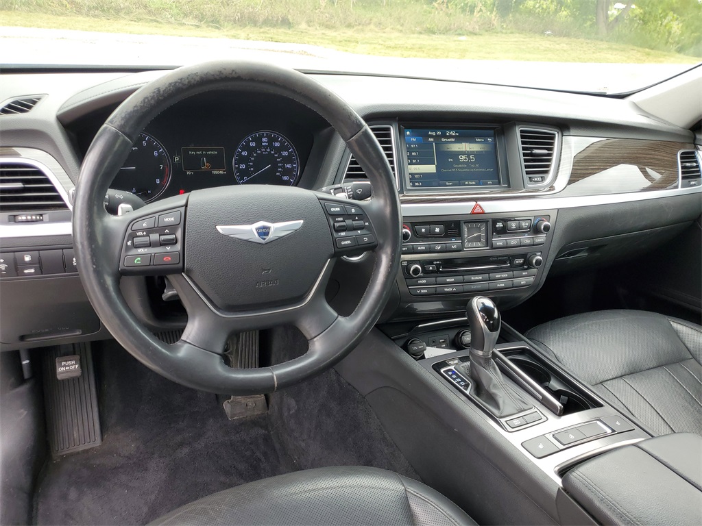 2015 Hyundai Genesis 3.8 photo 9