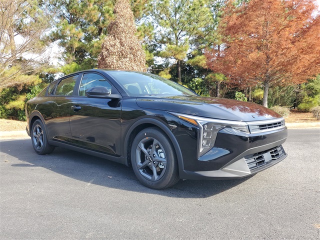 2025 Kia K4 LXS photo 3