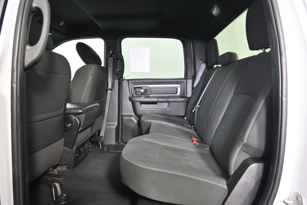 2021 Ram 1500 Classic Warlock photo 14