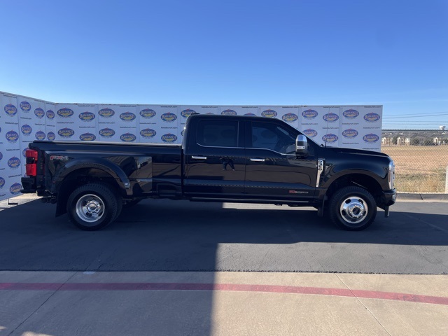 2024 Ford F-350 Super Duty Platinum Crew Cab LB DRW 4WD