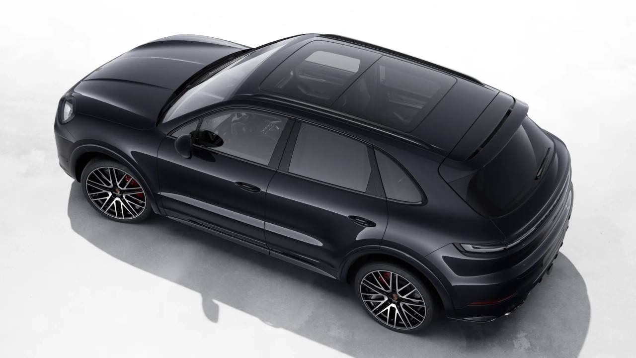 2026 Porsche Cayenne S photo 4