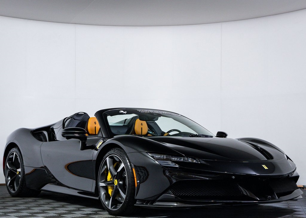 2023 Ferrari SF90 Spider Base photo 5