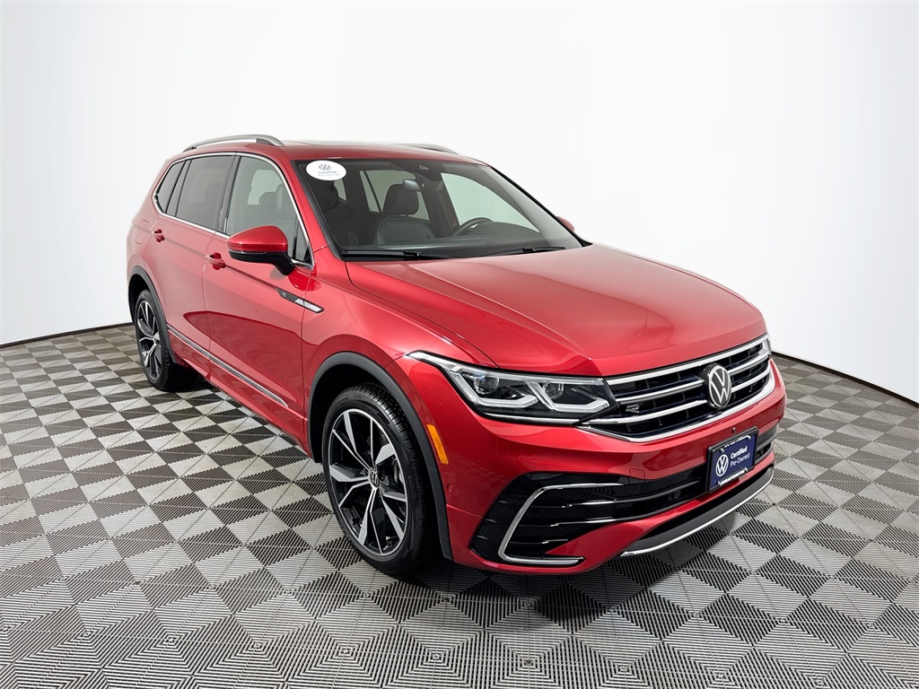2024 Volkswagen Tiguan SEL R-Line Black photo 3
