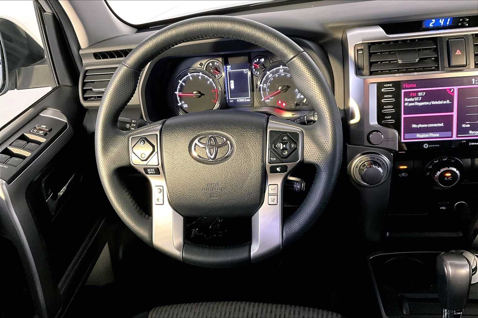 2024 Toyota 4Runner SR5 photo 4
