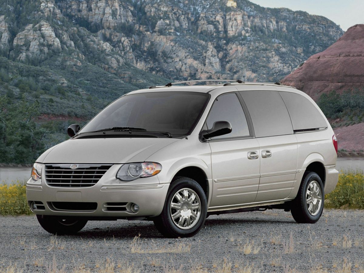 2007 Chrysler Town & Country LX