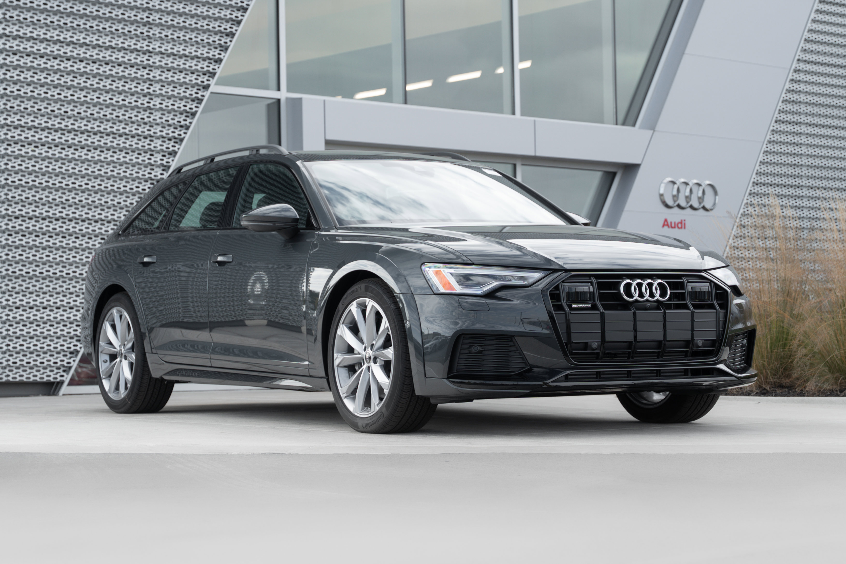 2026 Audi A6 Allroad Premium Plus's photo