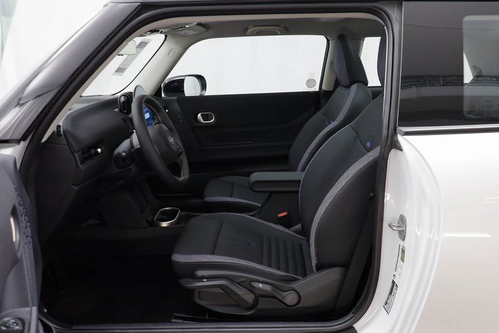 2025 Mini Cooper 2 Door Hardtop Signature photo 6