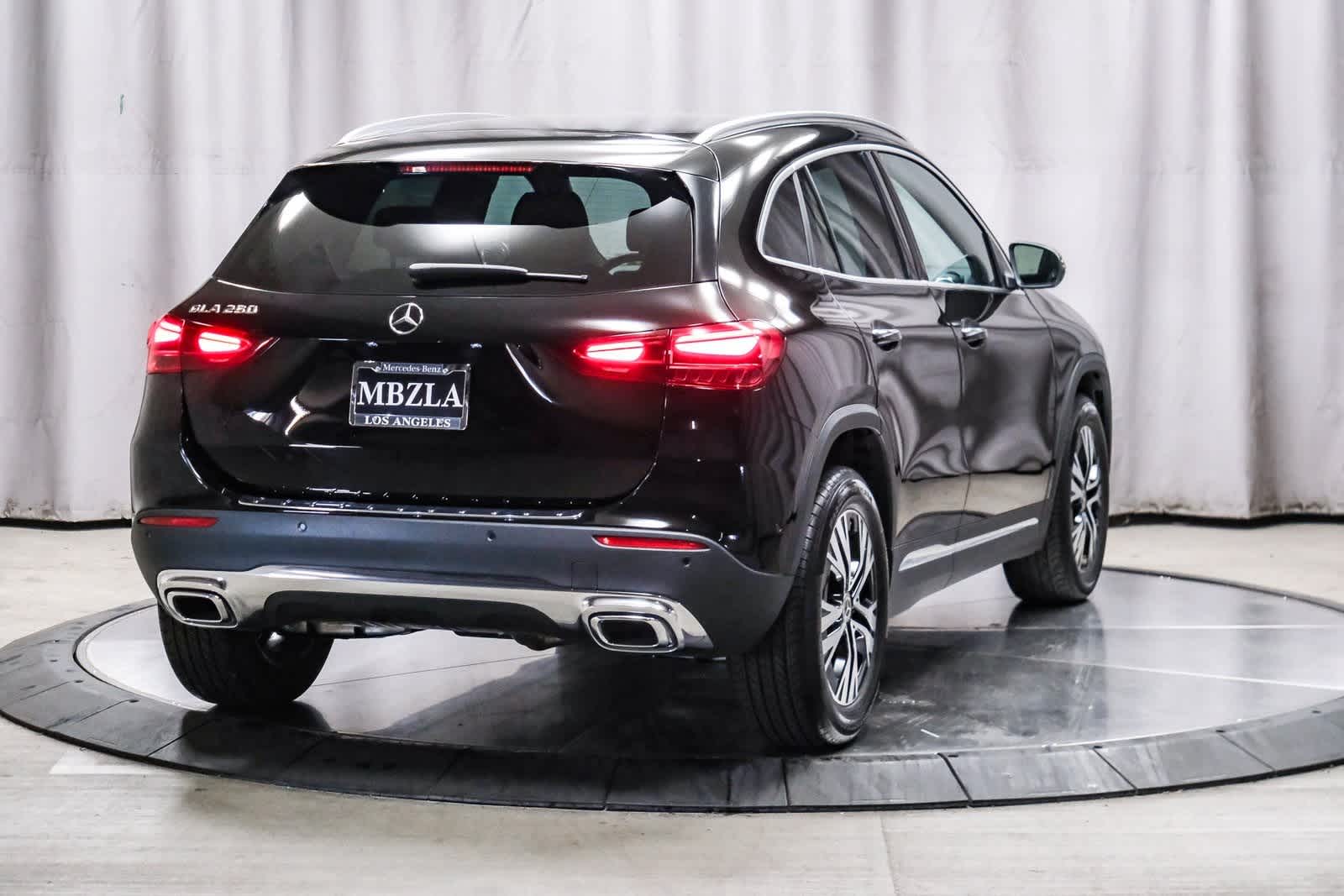 2025 Mercedes Benz GLA 250 photo 4