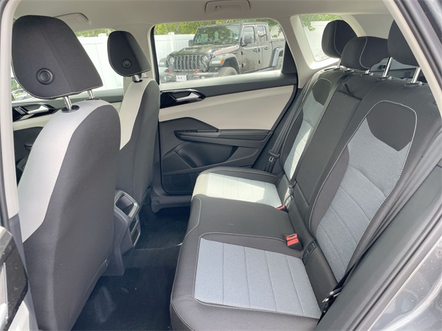 2025 Volkswagen Taos S photo 36