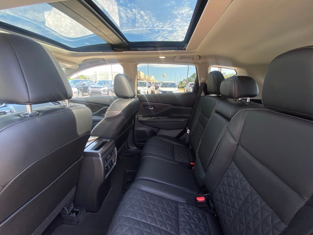 2024 Nissan Murano Platinum photo 12