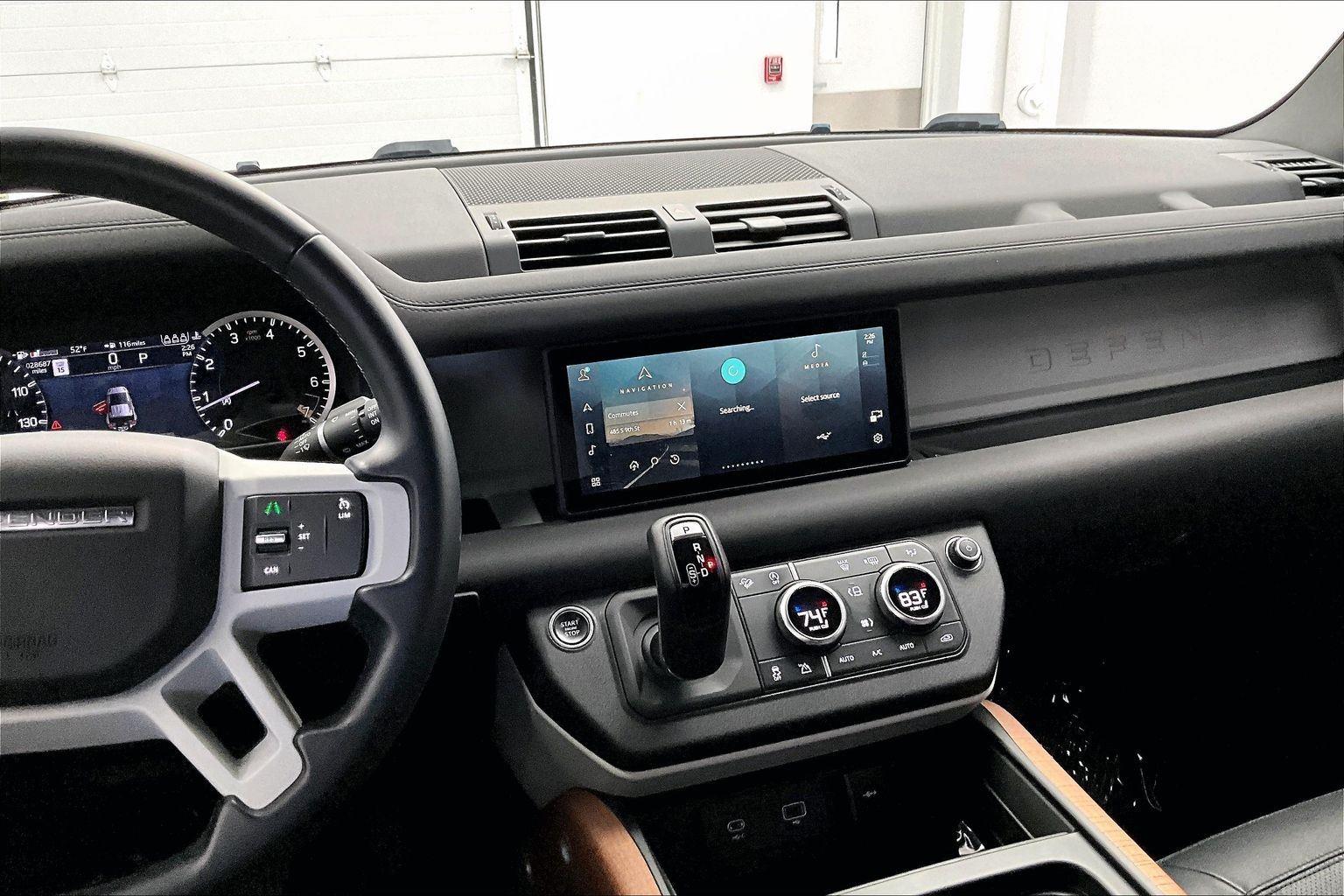 2023 Land Rover Defender S 110 photo 3