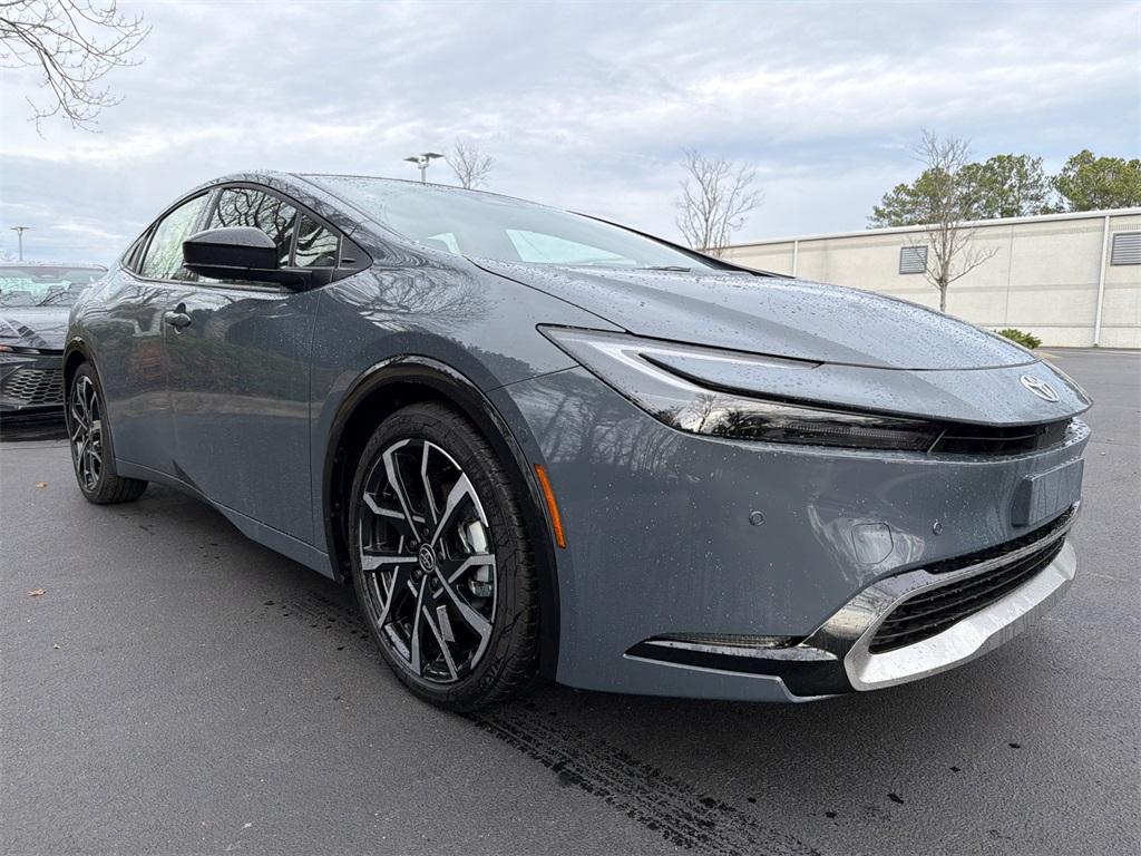 2026 Toyota Prius XSE Premium's photo