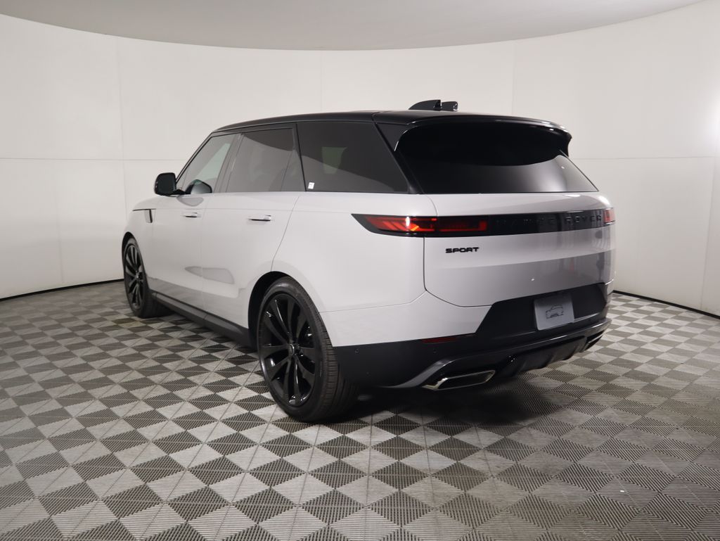 2025 Land Rover Range Rover Sport SE photo 7