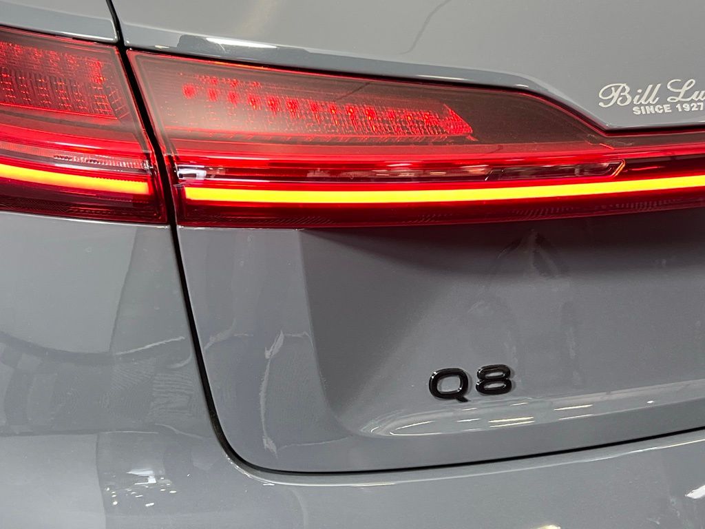 2024 Audi Q8 E-tron Premium Plus photo 11