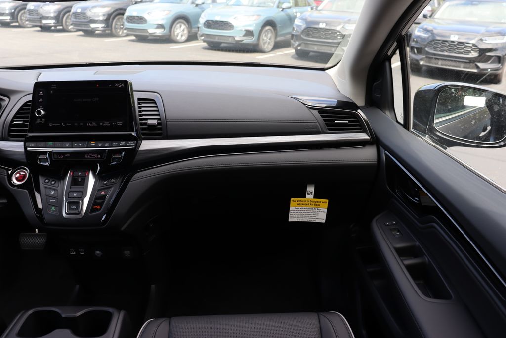 2026 Honda Odyssey Elite photo 17