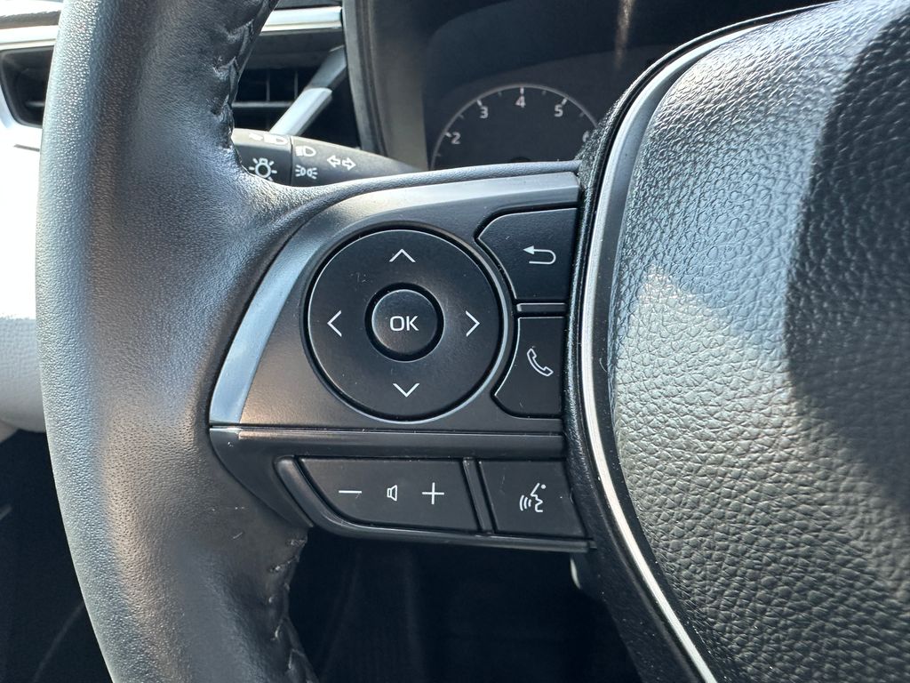 2025 Toyota Corolla SE photo 18