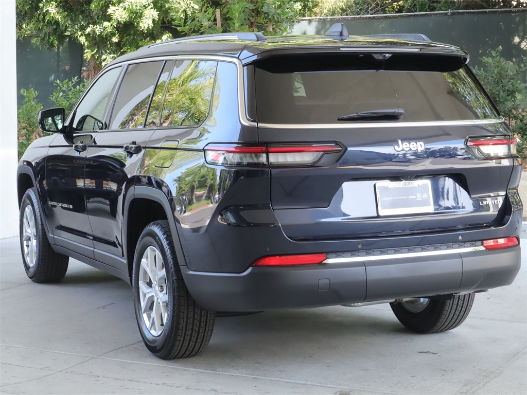 2023 Jeep Grand Cherokee Limited photo 4