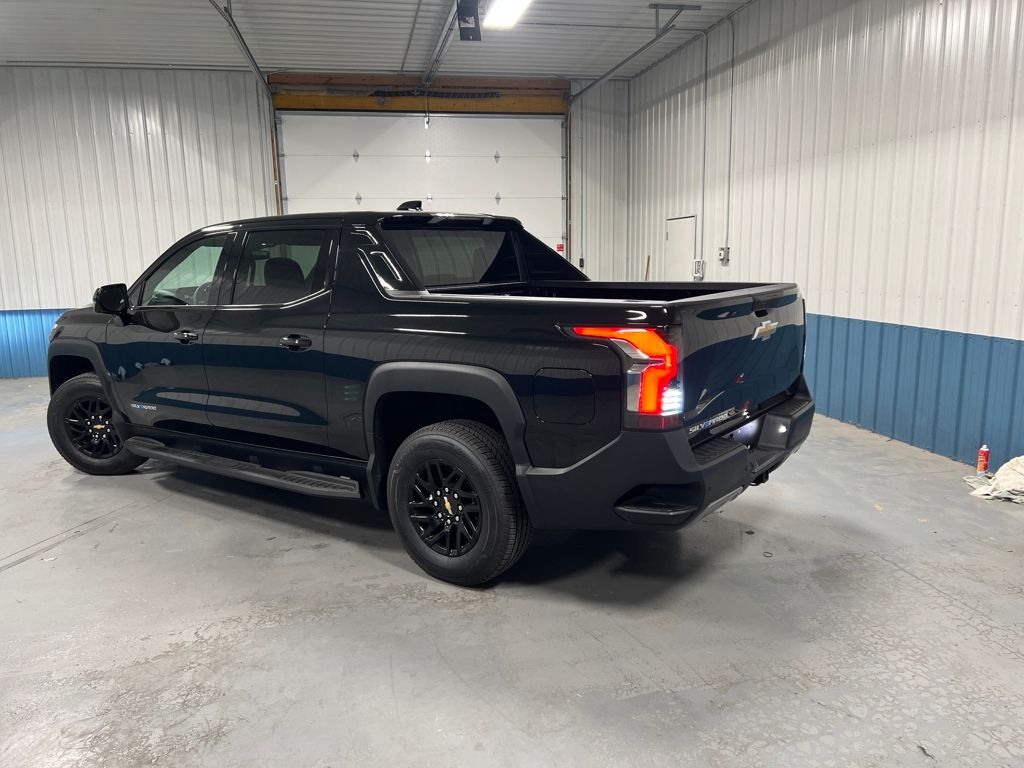 2026 Chevrolet Silverado EV LT photo 3