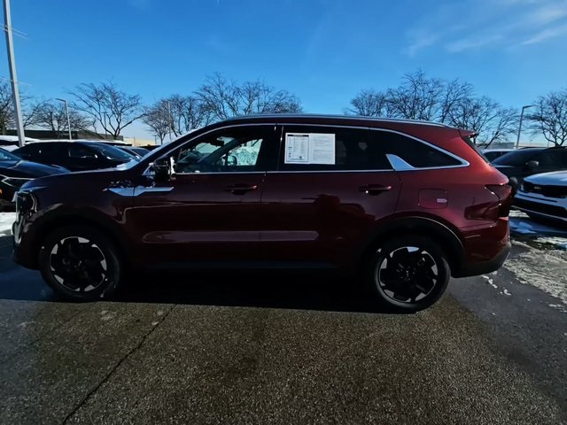 2025 Kia Sorento S's photo