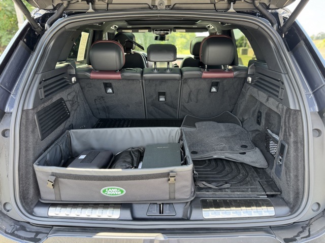 2025 Land Rover Range Rover Sport SE photo 10