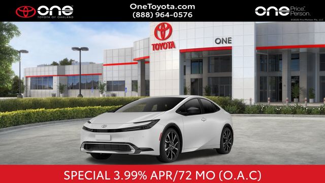 2026 Toyota Prius Base's photo