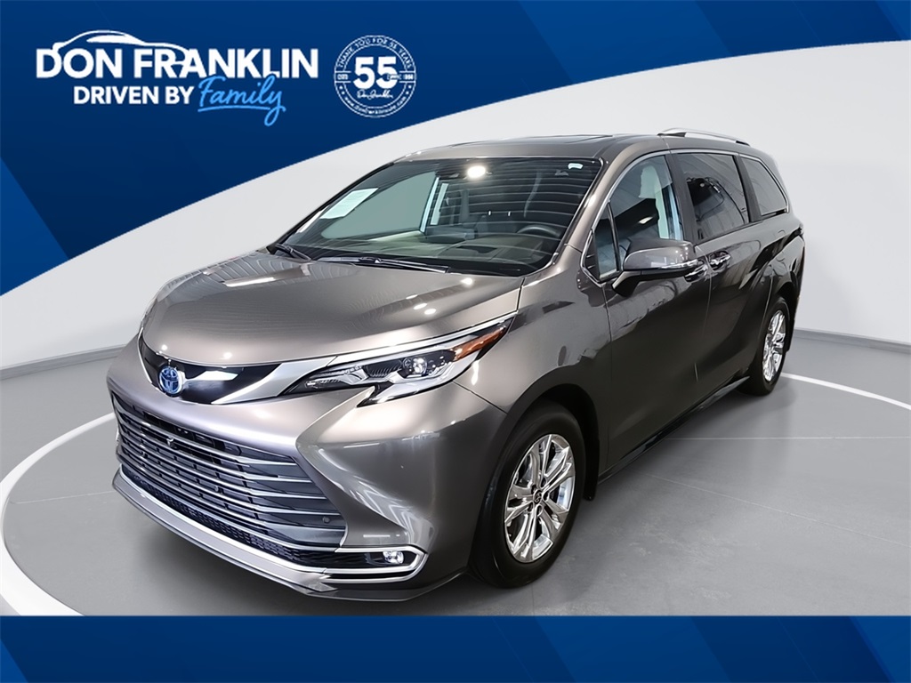 2023 Toyota Sienna Platinum 7-Passenger