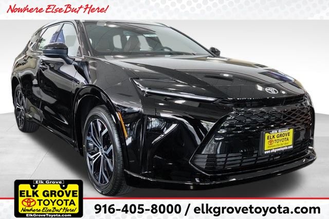 2025 Toyota Crown Signia XLE's photo