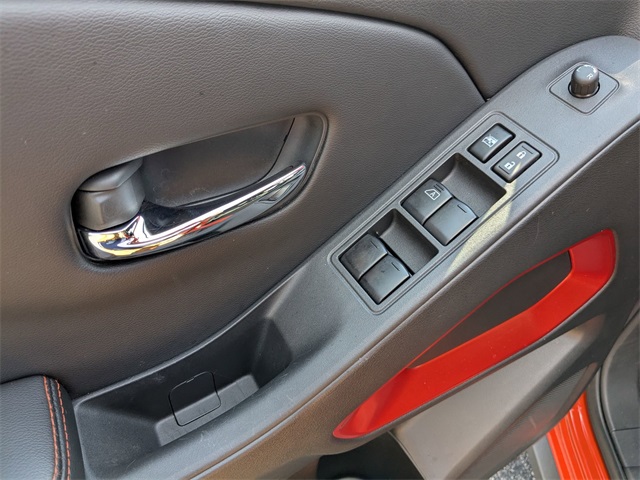 2025 Nissan Frontier PRO-4X photo 13